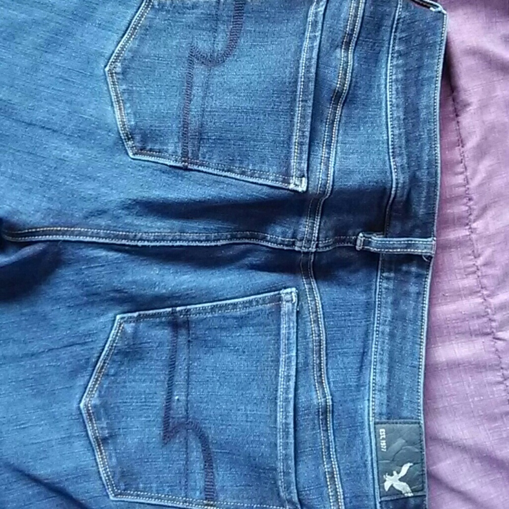 American Eagle blue jeans